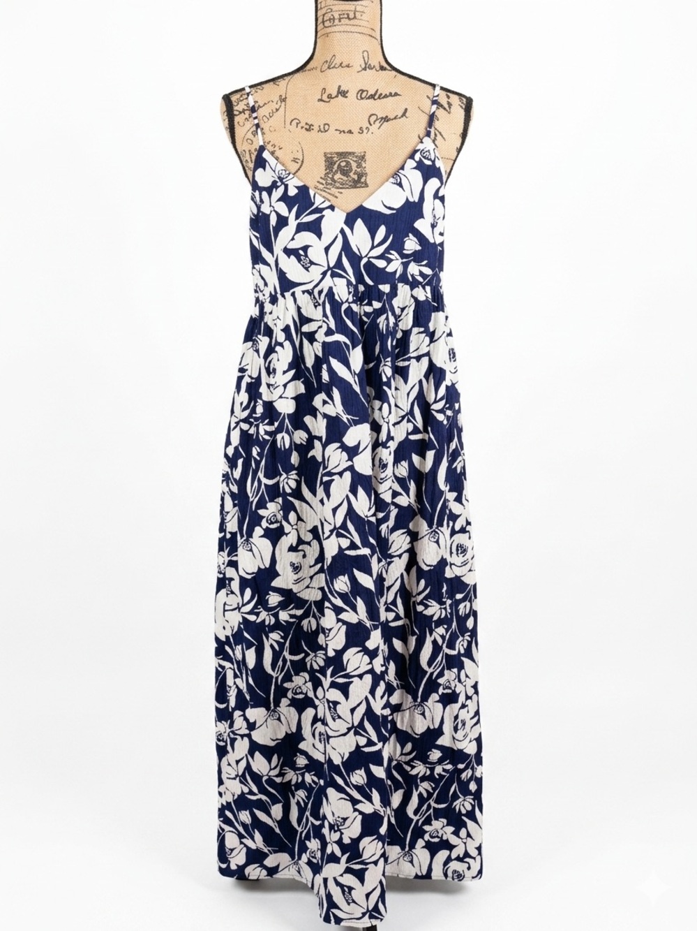 A New Day tropical Blue maxi Dress NWOT Med. Cruise, Vaca, maternity shoot,